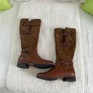 CLARKS TAMRO MARINA Brown and Suede combination. Size 8